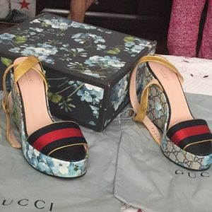 Gucci high sandal